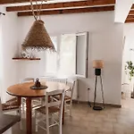 The Mykonos House - Newly Renovated Near Town *