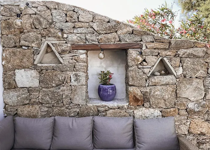 The Mykonos House - Newly Renovated Near Town Hébergement de vacances