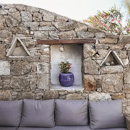 The Mykonos House - Newly Renovated Near Town Vakantiehuis